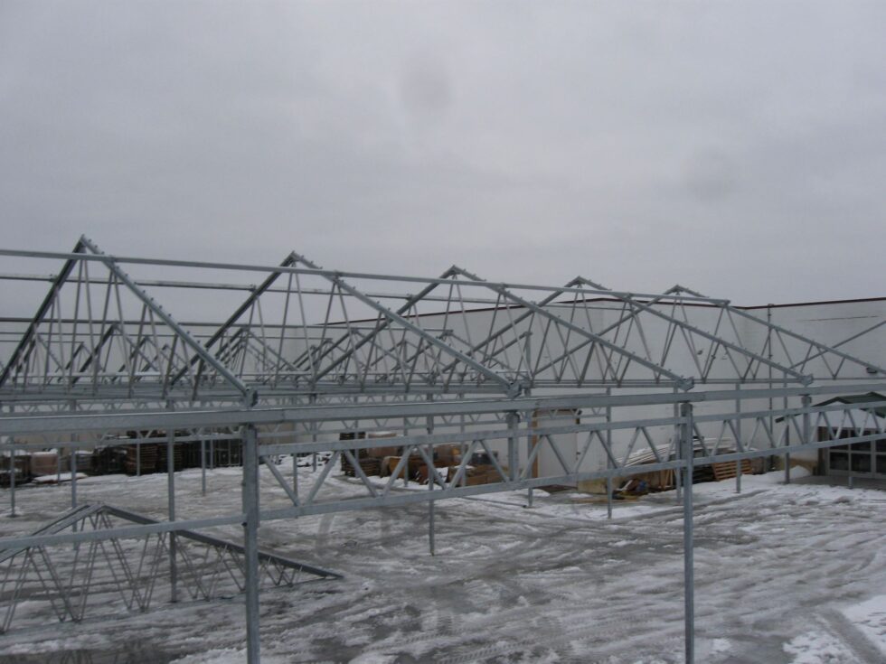 Petitti Mentor greenhouse exterior construction